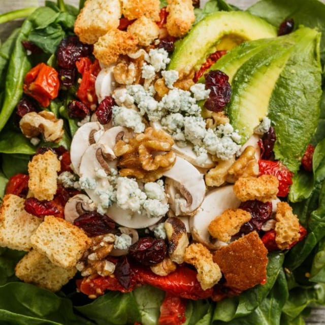 Walnut Spinach Salad (Catering).